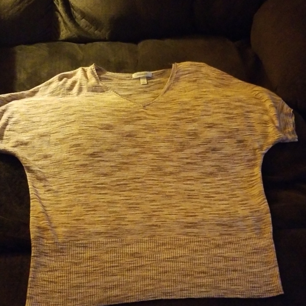 Short sleeve sweater